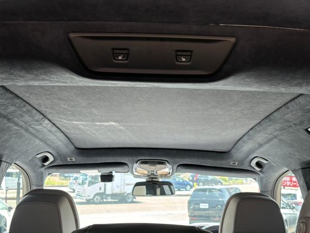 Ｘ７ ｘＤｒｉｖｅ　３５ｄ　デザインピュアエクセレンス　ワンオーナー　ウェルネスパッケージ　ｈａｒｍａｎ／ｋａｒｄｏｎサウンドシステム　アルカンタラルーフ・ライニング　マルチスポーク・スタイリング７５７アロイ・Ｒ２２ホイール　前後ドラレコ　ルーフレール（17枚目）
