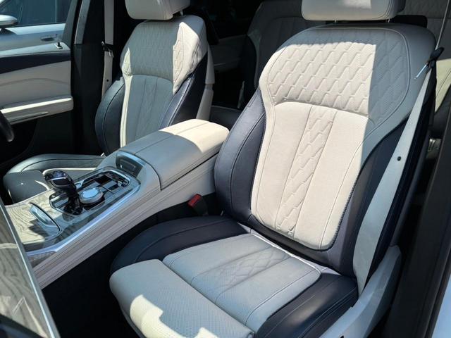 Ｘ７ ｘＤｒｉｖｅ　３５ｄ　デザインピュアエクセレンス　ワンオーナー　ウェルネスパッケージ　ｈａｒｍａｎ／ｋａｒｄｏｎサウンドシステム　アルカンタラルーフ・ライニング　マルチスポーク・スタイリング７５７アロイ・Ｒ２２ホイール　前後ドラレコ　ルーフレール（37枚目）