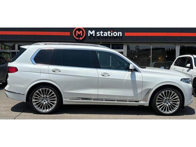 Ｘ７ ｘＤｒｉｖｅ　３５ｄ　デザインピュアエクセレンス　ワンオーナー　ウェルネスパッケージ　ｈａｒｍａｎ／ｋａｒｄｏｎサウンドシステム　アルカンタラルーフ・ライニング　マルチスポーク・スタイリング７５７アロイ・Ｒ２２ホイール　前後ドラレコ　ルーフレール（66枚目）