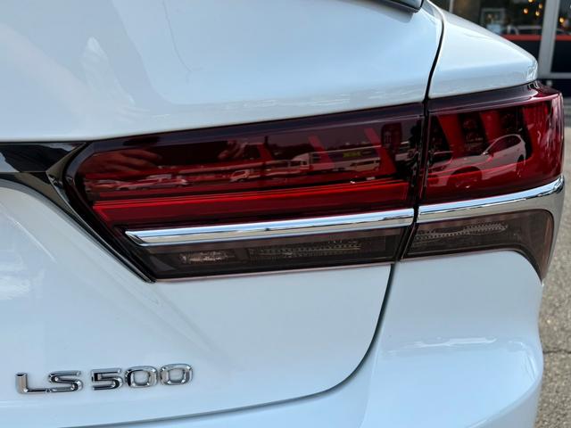 ＬＳ ＬＳ５００　Ｆスポーツ　エイムゲインエアロ　エイムゲインマフラー　サスコン　セーフティセンス　ＡＣＣ　エイムゲイン２０インチＡＷ　リアスポイラー　エアサスコントロール　ドラレコ　レーダー　純正ナビフルセグ３６０°カメラ（69枚目）