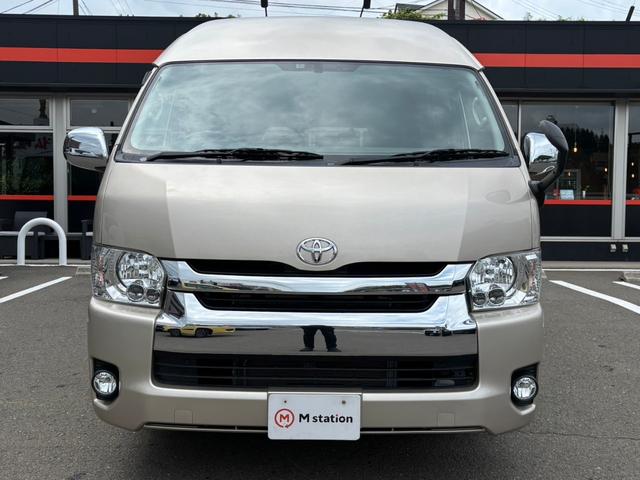 ハイエースバン 　セーフティセンス　出力１５００Ｗインバーター　シンク　ＥＮＧＥＬ製ベッドキッド　キャンピング車フォックスシエスタ仕様　パワーシート　外品ナビフルセグＢカメラ　外品フリップダウンモニタープッシュスタート（2枚目）