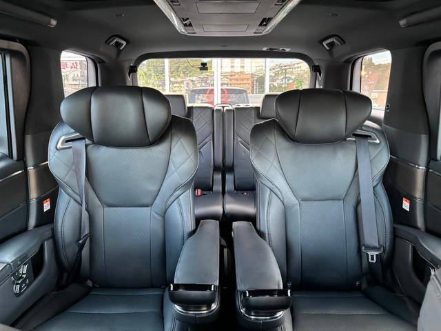 アルファードハイブリッド エグゼクティブラウンジ　モデリスタフルエアロ・モデリスタマフラー　トヨタチームメイト・セーフティセンス　ＪＢＬサウンド　左右独立ムーンルーフ　フリップダウンモニター　ＯＰ１９インチＡＷ　デジタルインナーミラー　ＡＣＣ（14枚目）