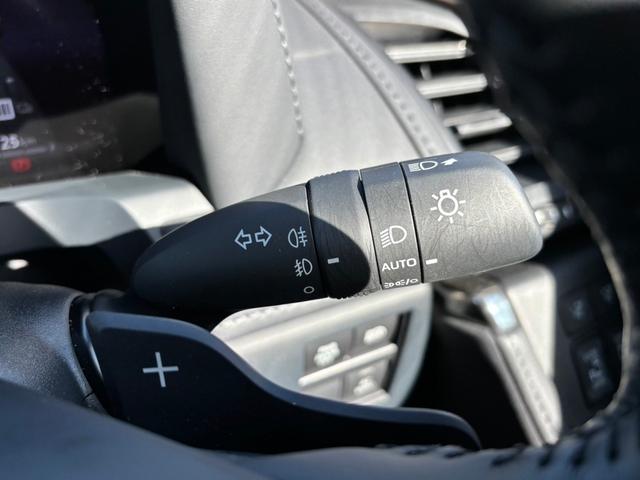 アルファードハイブリッド エグゼクティブラウンジ　モデリスタフルエアロ・モデリスタマフラー　トヨタチームメイト・セーフティセンス　ＪＢＬサウンド　左右独立ムーンルーフ　フリップダウンモニター　ＯＰ１９インチＡＷ　デジタルインナーミラー　ＡＣＣ（18枚目）