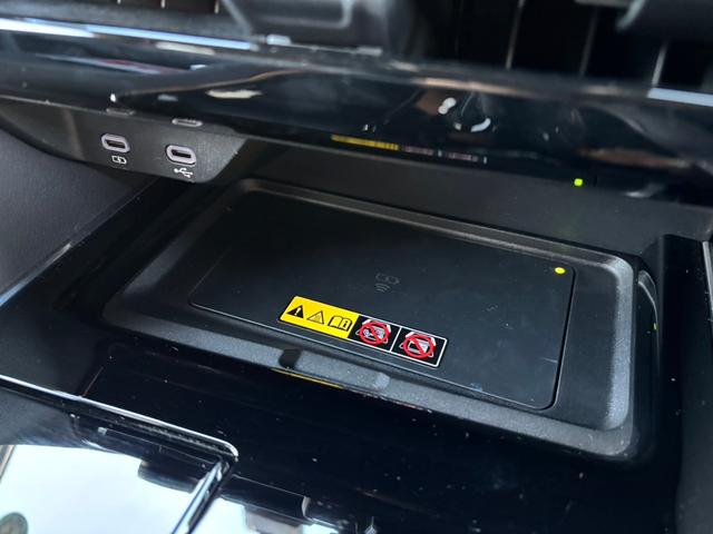 アルファードハイブリッド エグゼクティブラウンジ　モデリスタフルエアロ・モデリスタマフラー　トヨタチームメイト・セーフティセンス　ＪＢＬサウンド　左右独立ムーンルーフ　フリップダウンモニター　ＯＰ１９インチＡＷ　デジタルインナーミラー　ＡＣＣ（20枚目）