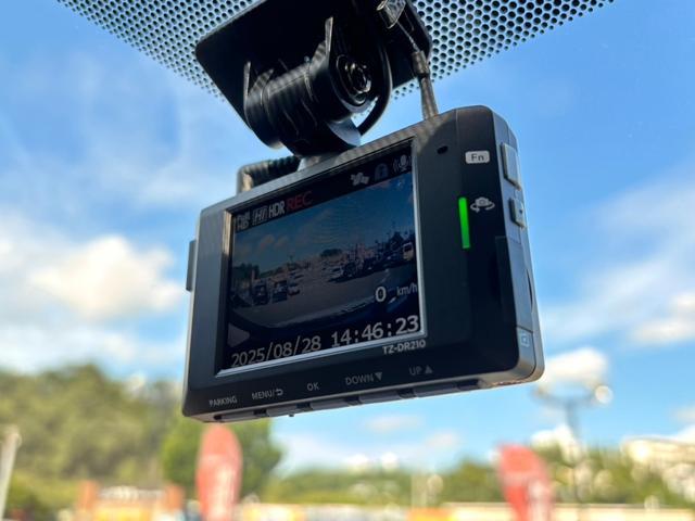 アルファードハイブリッド エグゼクティブラウンジ　モデリスタフルエアロ・モデリスタマフラー　トヨタチームメイト・セーフティセンス　ＪＢＬサウンド　左右独立ムーンルーフ　フリップダウンモニター　ＯＰ１９インチＡＷ　デジタルインナーミラー　ＡＣＣ（29枚目）