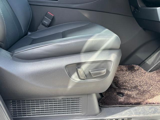 アルファードハイブリッド エグゼクティブラウンジ　モデリスタフルエアロ・モデリスタマフラー　トヨタチームメイト・セーフティセンス　ＪＢＬサウンド　左右独立ムーンルーフ　フリップダウンモニター　ＯＰ１９インチＡＷ　デジタルインナーミラー　ＡＣＣ（36枚目）