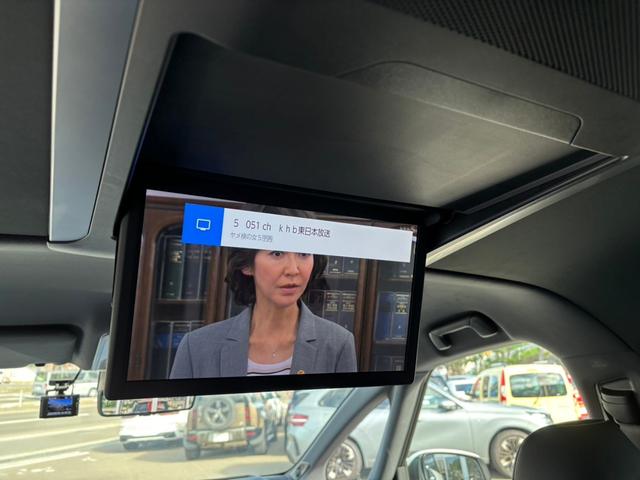 アルファードハイブリッド エグゼクティブラウンジ　モデリスタフルエアロ・モデリスタマフラー　トヨタチームメイト・セーフティセンス　ＪＢＬサウンド　左右独立ムーンルーフ　フリップダウンモニター　ＯＰ１９インチＡＷ　デジタルインナーミラー　ＡＣＣ（44枚目）