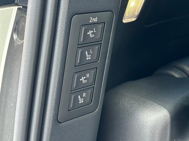 アルファードハイブリッド エグゼクティブラウンジ　モデリスタフルエアロ・モデリスタマフラー　トヨタチームメイト・セーフティセンス　ＪＢＬサウンド　左右独立ムーンルーフ　フリップダウンモニター　ＯＰ１９インチＡＷ　デジタルインナーミラー　ＡＣＣ（58枚目）