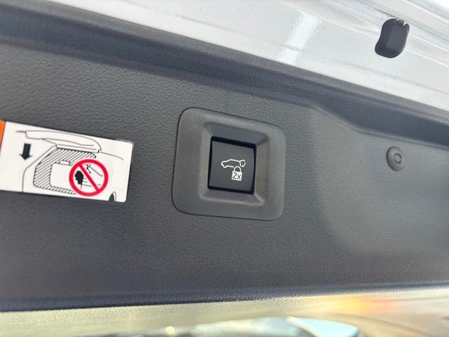 アルファードハイブリッド エグゼクティブラウンジ　モデリスタフルエアロ・モデリスタマフラー　トヨタチームメイト・セーフティセンス　ＪＢＬサウンド　左右独立ムーンルーフ　フリップダウンモニター　ＯＰ１９インチＡＷ　デジタルインナーミラー　ＡＣＣ（60枚目）