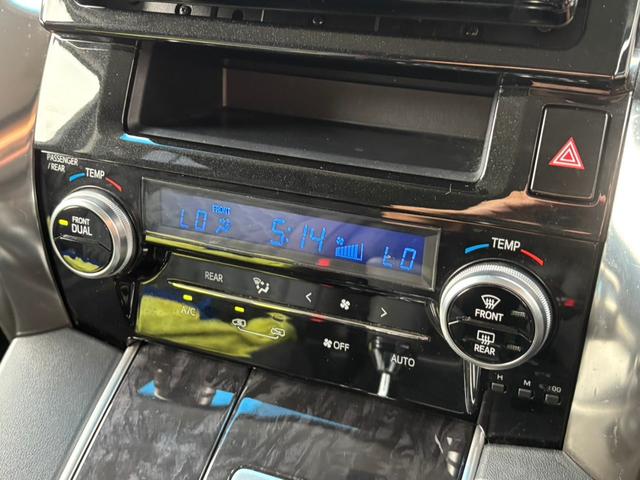 ヴェルファイア ２．５Ｚ　トヨタセーフティセンス　オートクルーズＣ　純正９インチナビフルセグＢカメラ　両側Ｐスライドドア　ＰＣＳ　ＬＤＡ　純正１８インチＡＷ　ＬＥＤヘッドライト　ＥＴＣ　プッシュスタート（15枚目）