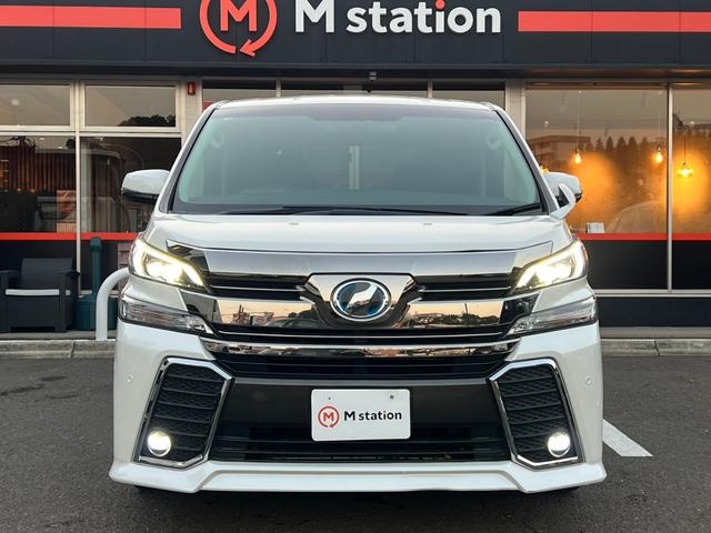 ヴェルファイアハイブリッド ＺＲ　４ＷＤ　フルセグ　純正１０インチメモリーナビ　ＤＶＤ再生　ミュージックプレイヤー接続可　後席モニター　バックカメラ　ＥＴＣ　ドラレコ　両側電動スライド　Ｐバックドア　ＬＥＤヘッドランプ（2枚目）
