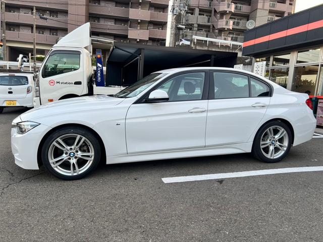 ３シリーズ ３２０ｉ　Ｍスポーツ　後期型　純正ナビ　バックカメラ　ＥＴＣ　パワーシート　インテリジェントセーフティ　アクティブクルーズコントロール　レーンチェンジウォーニング　ＬＥＤヘッドライト　スマートキー　純正アルミホイール（41枚目）