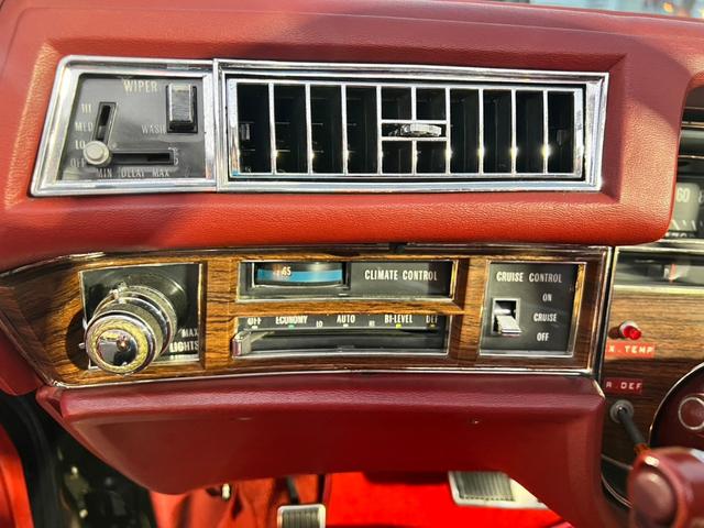 キャデラックエルドラド コンバーチブル ELDORADO CONVERTIBLE 1976年モデル(7枚目)
