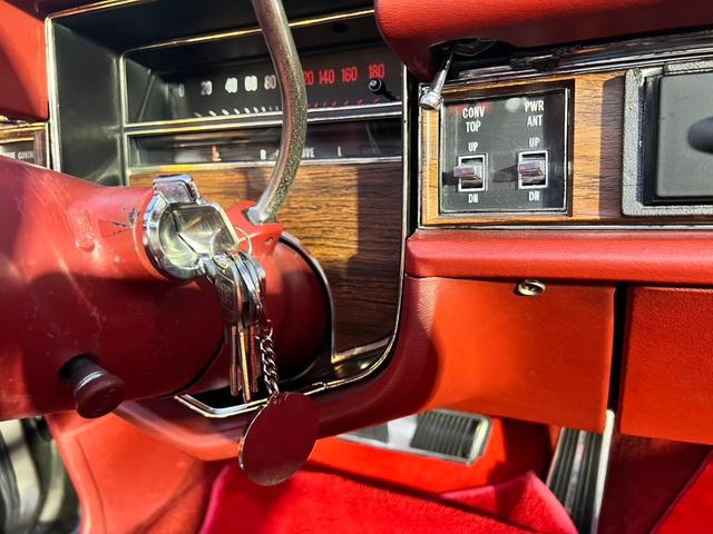 キャデラックエルドラド コンバーチブル ELDORADO CONVERTIBLE 1976年モデル(11枚目)