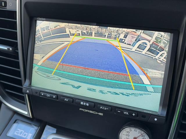 パナメーラ ベースグレード スポーツクロノPKG BOSEサウンド 純正ナビフルセグBカメラ パワーテールリッド クルーズC パドルシフト シートヒーター レザーシート 純正18インチアルミ ドラレコ レーダー ETC(9枚目)
