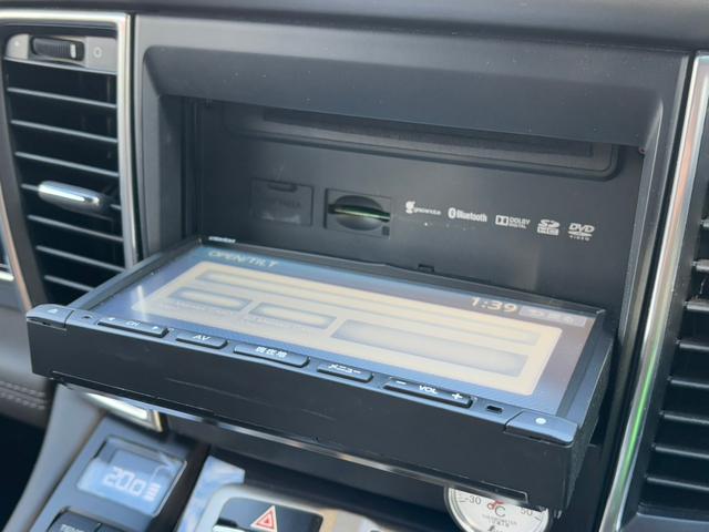 パナメーラ ベースグレード スポーツクロノPKG BOSEサウンド 純正ナビフルセグBカメラ パワーテールリッド クルーズC パドルシフト シートヒーター レザーシート 純正18インチアルミ ドラレコ レーダー ETC(17枚目)