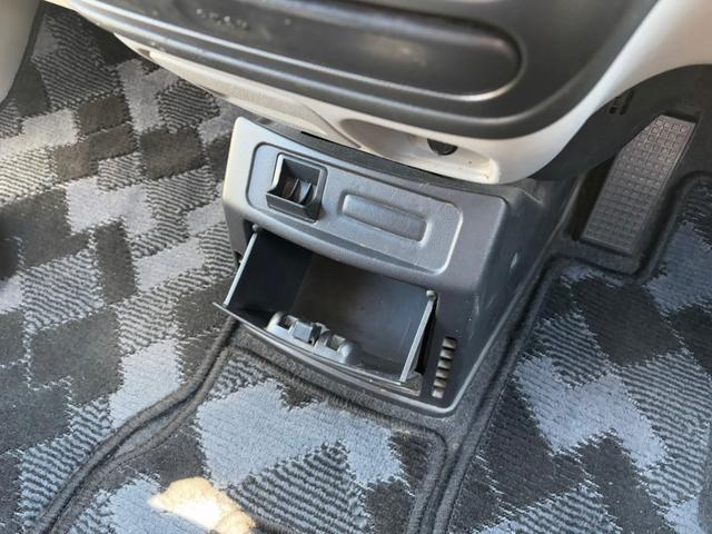 MITSUBISHI DELICA SPACE GEAR ACTIVE FIELD EDITION