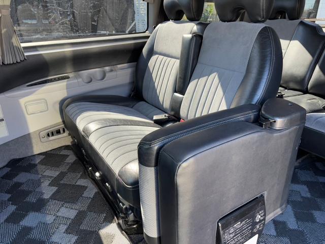 MITSUBISHI DELICA SPACE GEAR ACTIVE FIELD EDITION