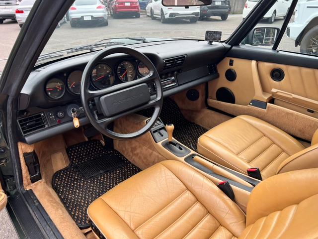 911 911カレラ2 カブリオレ モデル年式1991年製 中古平行車 911(964型)カレラ2カブリオレ 左ハンドル(7枚目)