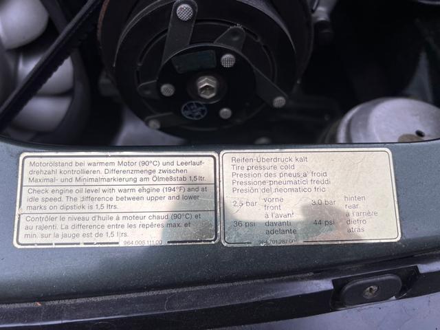 911 911カレラ2 カブリオレ モデル年式1991年製 中古平行車 911(964型)カレラ2カブリオレ 左ハンドル(46枚目)