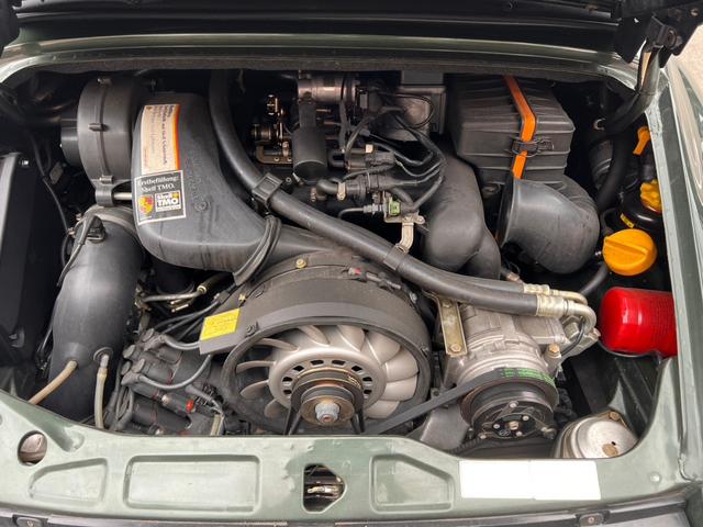 911 911カレラ2 カブリオレ モデル年式1991年製 中古平行車 911(964型)カレラ2カブリオレ 左ハンドル(47枚目)