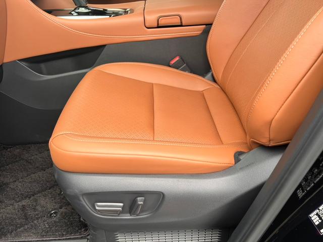 ヴェルファイアハイブリッド Z プレミア ワンオーナー トヨタチームメイト セーフティセンス GRパフォーマンスPKG HUD メーカーナビフルセグBカメラ360°カメラ 有機ELフリップダウンモニター 左右独立ムーンルーフ両側Pスライドドア(26枚目)