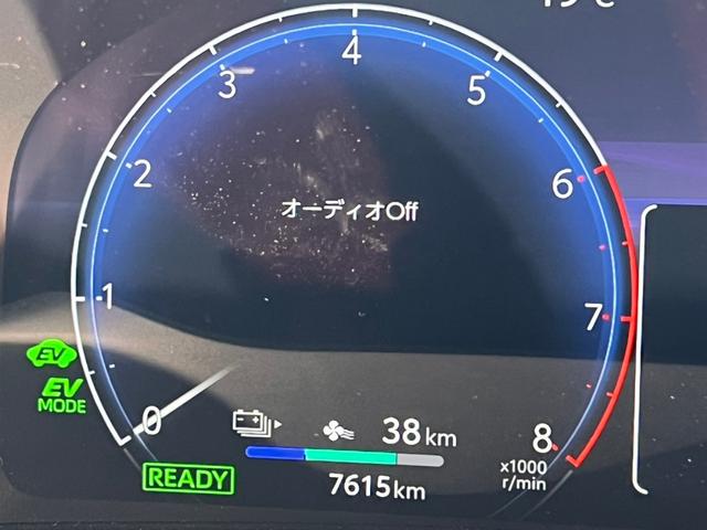 アルファードPHEV エグゼクティブラウンジ トヨタチームメイト セーフティセンス ムーンルーフ メーカー14型ナビTVリヤエンターテイメント JBLサウンド デジタルインナーミラー エグゼクティブラウンジシート ユニバーサルステップ 寒冷地仕様(7枚目)