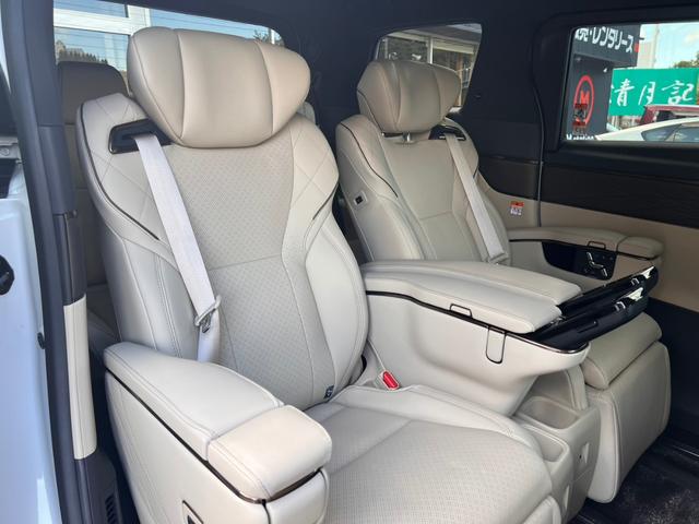 アルファードPHEV エグゼクティブラウンジ トヨタチームメイト セーフティセンス ムーンルーフ メーカー14型ナビTVリヤエンターテイメント JBLサウンド デジタルインナーミラー エグゼクティブラウンジシート ユニバーサルステップ 寒冷地仕様(23枚目)