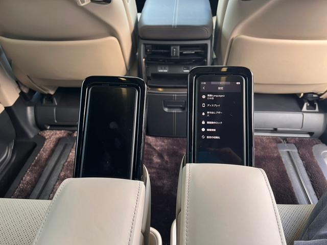 アルファードPHEV エグゼクティブラウンジ トヨタチームメイト セーフティセンス ムーンルーフ メーカー14型ナビTVリヤエンターテイメント JBLサウンド デジタルインナーミラー エグゼクティブラウンジシート ユニバーサルステップ 寒冷地仕様(30枚目)