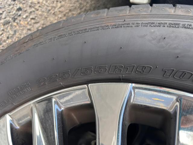 アルファードPHEV エグゼクティブラウンジ トヨタチームメイト セーフティセンス ムーンルーフ メーカー14型ナビTVリヤエンターテイメント JBLサウンド デジタルインナーミラー エグゼクティブラウンジシート ユニバーサルステップ 寒冷地仕様(42枚目)