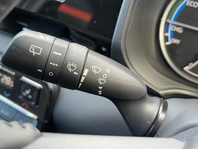 ヴォクシー ハイブリッドS-G トヨタセーフティセンス ACC 純正ナビフルセグBカメラ アラウンドビューカメラ 両側パワースライドドア LEDヘッドライト BSM 純正16インチアルミホイール オートライト 4WD(9枚目)