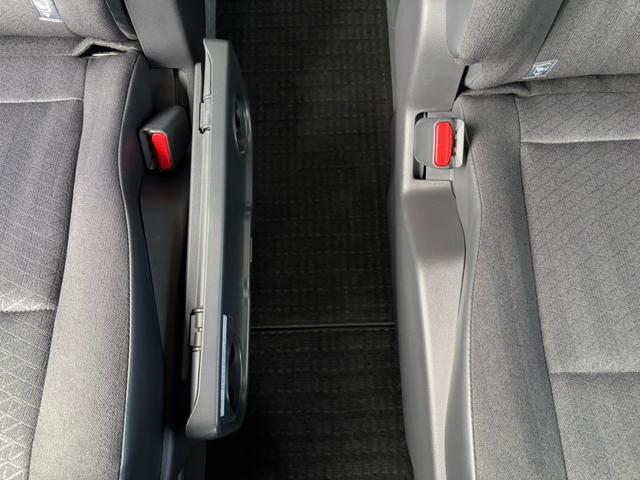 ヴォクシー ハイブリッドS-G トヨタセーフティセンス ACC 純正ナビフルセグBカメラ アラウンドビューカメラ 両側パワースライドドア LEDヘッドライト BSM 純正16インチアルミホイール オートライト 4WD(39枚目)