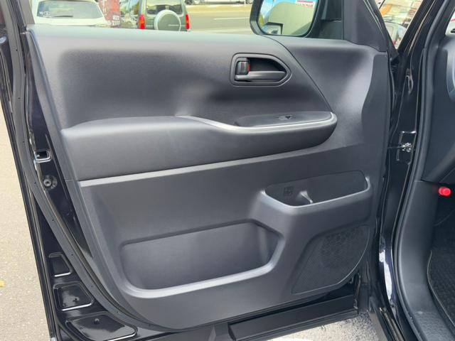 ヴォクシー ハイブリッドS-G トヨタセーフティセンス ACC 純正ナビフルセグBカメラ アラウンドビューカメラ 両側パワースライドドア LEDヘッドライト BSM 純正16インチアルミホイール オートライト 4WD(49枚目)