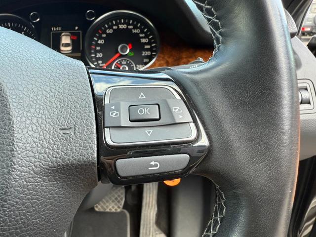 フォルクスワーゲンＣＣ ＴＳＩテクノロジーパッケージ　フロントアシスト　ＡＣＣ　純正ナビフルセグＢカメラ　レザーシート　シートヒーター　レーンアシスト　ＨＩＤヘッドライト　ＥＴＣ　純正１８インチアルミホイール（9枚目）