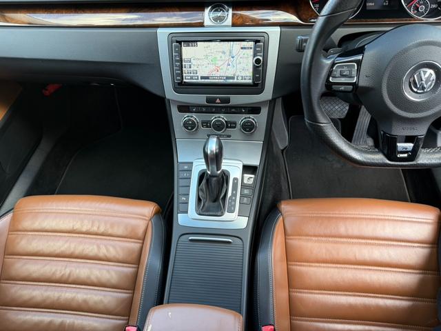 フォルクスワーゲンＣＣ ＴＳＩテクノロジーパッケージ　フロントアシスト　ＡＣＣ　純正ナビフルセグＢカメラ　レザーシート　シートヒーター　レーンアシスト　ＨＩＤヘッドライト　ＥＴＣ　純正１８インチアルミホイール（11枚目）
