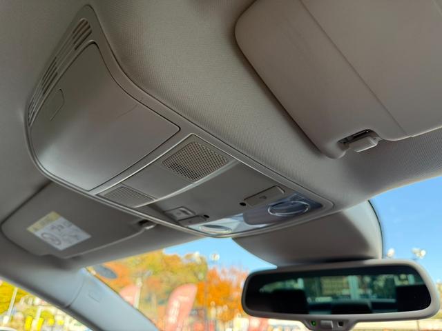 フォルクスワーゲンＣＣ ＴＳＩテクノロジーパッケージ　フロントアシスト　ＡＣＣ　純正ナビフルセグＢカメラ　レザーシート　シートヒーター　レーンアシスト　ＨＩＤヘッドライト　ＥＴＣ　純正１８インチアルミホイール（26枚目）