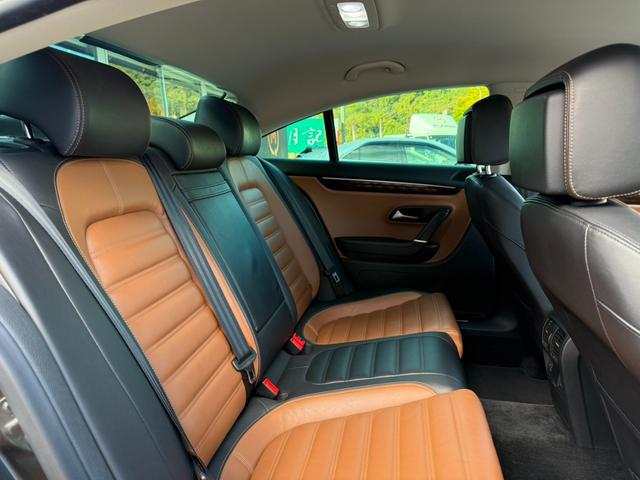 フォルクスワーゲンＣＣ ＴＳＩテクノロジーパッケージ　フロントアシスト　ＡＣＣ　純正ナビフルセグＢカメラ　レザーシート　シートヒーター　レーンアシスト　ＨＩＤヘッドライト　ＥＴＣ　純正１８インチアルミホイール（44枚目）