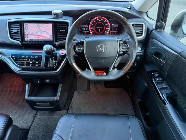 オデッセイ アブソルート・EXアドバンス ホンダセンシング 純正ナビフルセグBカメラ 純正フリップダウンモニター ハーフレザーシート コンフォートビューパッケージ 両側パワースライドドア BSM プッシュスタート シートカバー(7枚目)