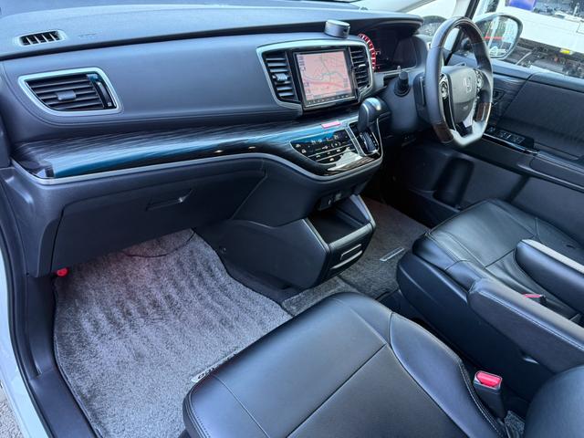 オデッセイ アブソルート・EXアドバンス ホンダセンシング 純正ナビフルセグBカメラ 純正フリップダウンモニター ハーフレザーシート コンフォートビューパッケージ 両側パワースライドドア BSM プッシュスタート シートカバー(36枚目)