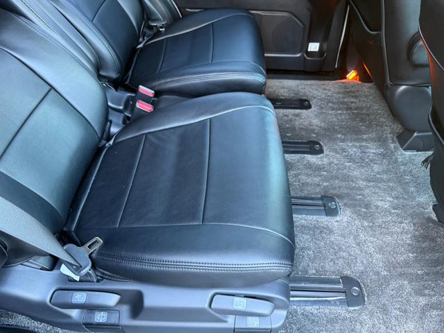 オデッセイ アブソルート・EXアドバンス ホンダセンシング 純正ナビフルセグBカメラ 純正フリップダウンモニター ハーフレザーシート コンフォートビューパッケージ 両側パワースライドドア BSM プッシュスタート シートカバー(41枚目)