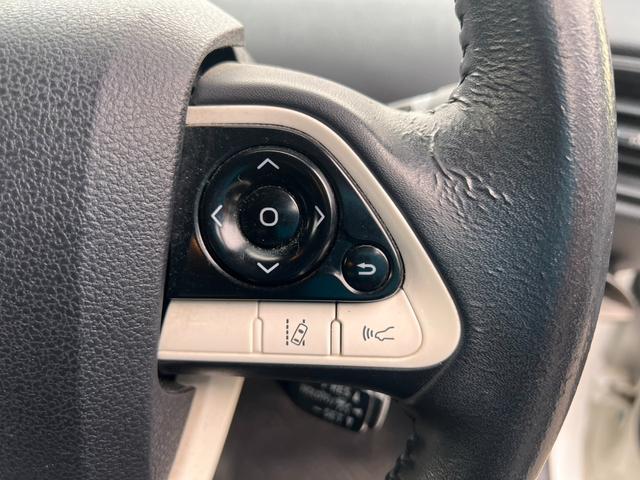 プリウス Ｓセーフティプラス　セーフティセンス　ＡＣＣ　ナビレディパッケージ　パーキングアシスト　ＨＵＤ　ＯＰＬＥＤフォグ　モデリスタ１５インチＡＷ　外品イクリプスナビフルセグＢカメラ　プッシュスタート　ドラレコ（21枚目）