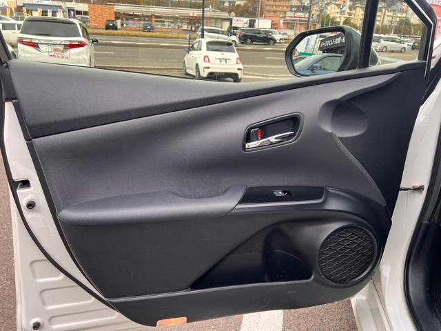 プリウス Ｓセーフティプラス　セーフティセンス　ＡＣＣ　ナビレディパッケージ　パーキングアシスト　ＨＵＤ　ＯＰＬＥＤフォグ　モデリスタ１５インチＡＷ　外品イクリプスナビフルセグＢカメラ　プッシュスタート　ドラレコ（23枚目）