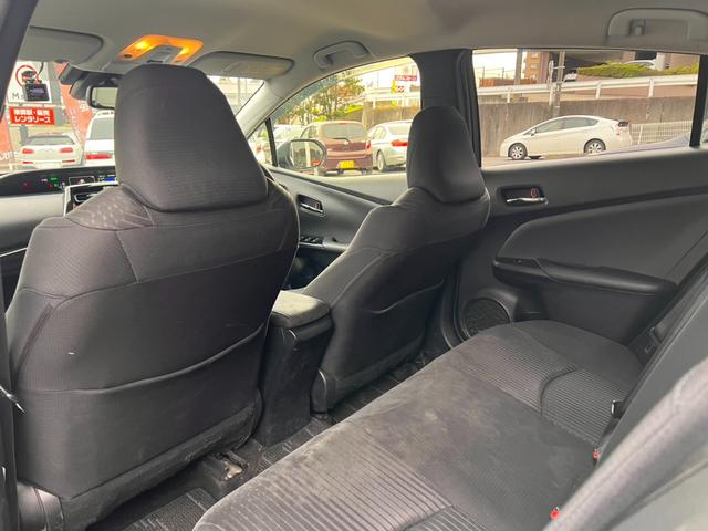 プリウス Ｓセーフティプラス　セーフティセンス　ＡＣＣ　ナビレディパッケージ　パーキングアシスト　ＨＵＤ　ＯＰＬＥＤフォグ　モデリスタ１５インチＡＷ　外品イクリプスナビフルセグＢカメラ　プッシュスタート　ドラレコ（28枚目）