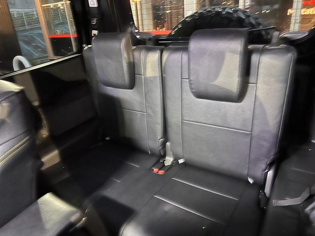 ジムニーシエラ ＪＣ　ワンオーナー　２インチリフトアップ　マッドテレインタイヤ　レイズ１５インチＡＷ　セーフティサポート　クルーズＣ　ダウンヒルアシスト　純正ナビフルセグＢカメラ　シートカバー（22枚目）