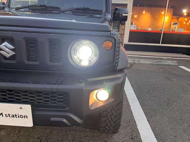 ジムニーシエラ ＪＣ　ワンオーナー　２インチリフトアップ　マッドテレインタイヤ　レイズ１５インチＡＷ　セーフティサポート　クルーズＣ　ダウンヒルアシスト　純正ナビフルセグＢカメラ　シートカバー（33枚目）