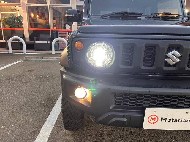 ジムニーシエラ ＪＣ　ワンオーナー　２インチリフトアップ　マッドテレインタイヤ　レイズ１５インチＡＷ　セーフティサポート　クルーズＣ　ダウンヒルアシスト　純正ナビフルセグＢカメラ　シートカバー（35枚目）