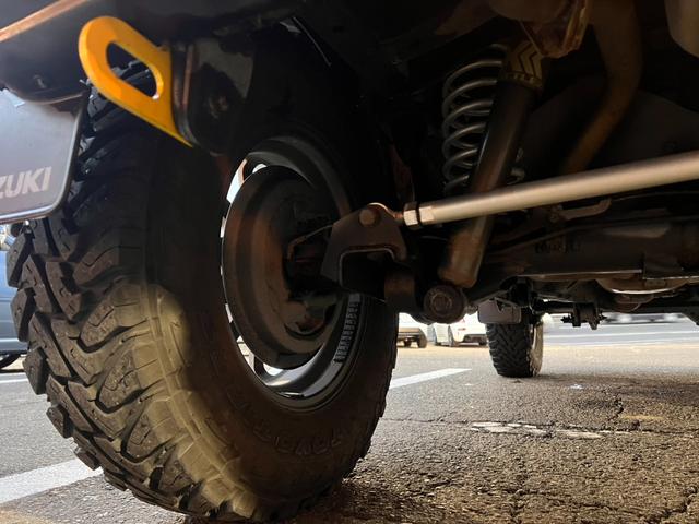 ジムニーシエラ ＪＣ　ワンオーナー　２インチリフトアップ　マッドテレインタイヤ　レイズ１５インチＡＷ　セーフティサポート　クルーズＣ　ダウンヒルアシスト　純正ナビフルセグＢカメラ　シートカバー（47枚目）