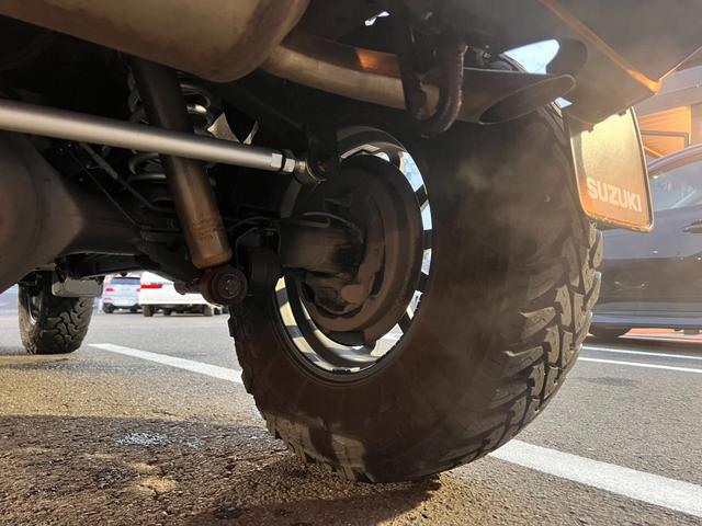 ジムニーシエラ ＪＣ　ワンオーナー　２インチリフトアップ　マッドテレインタイヤ　レイズ１５インチＡＷ　セーフティサポート　クルーズＣ　ダウンヒルアシスト　純正ナビフルセグＢカメラ　シートカバー（49枚目）