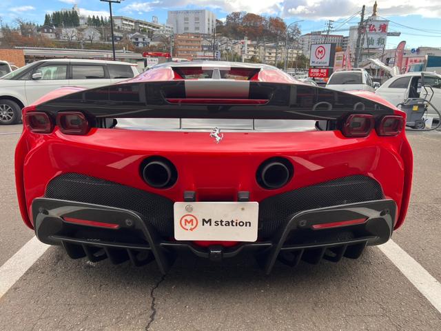 ＳＦ９０スパイダー アセットフィオラノ　ＯＰアセットフィオラ　ＯＰテーラーメイド　ツートンストライプＧｉａｌｌｏＭｏｄｅｎａ　カーボンファイバーホイール　レーシングシート　カーボンファイバーリアデュフューザーアンダーカバーダッシュボード（39枚目）