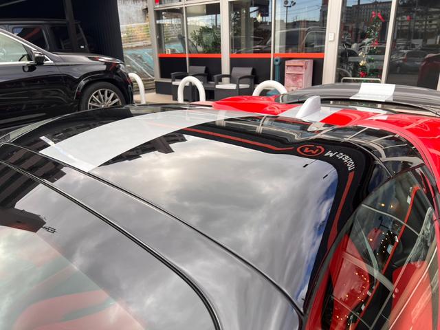 ＳＦ９０スパイダー アセットフィオラノ　ＯＰアセットフィオラ　ＯＰテーラーメイド　ツートンストライプＧｉａｌｌｏＭｏｄｅｎａ　カーボンファイバーホイール　レーシングシート　カーボンファイバーリアデュフューザーアンダーカバーダッシュボード（43枚目）